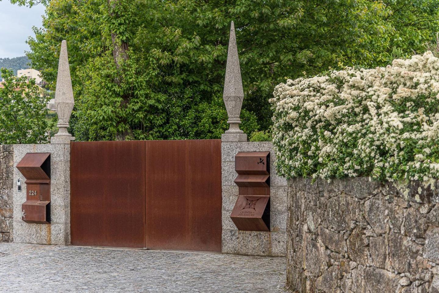 Quinta Das Piramides - O Comendador Vila Nova de Famalicão Zewnętrze zdjęcie